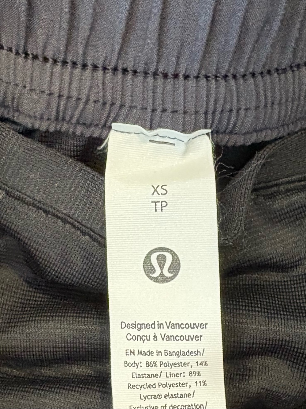 Lululemon Pace Crush High-Rise Short 2.5" in Black, Size XS - Picture 4 of 4